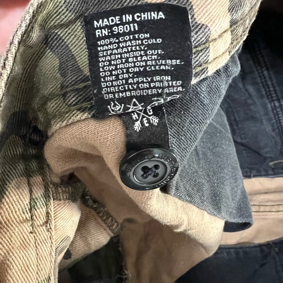 Mens 100% Authentic Hustle Gang Camo Cargo Pants sz42 - Picture 9 of 13